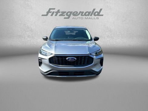 Used 2024 Ford Escape Active FWD image 2