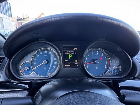 Used 2012 Maserati GranTurismo Convertible RWD image 27