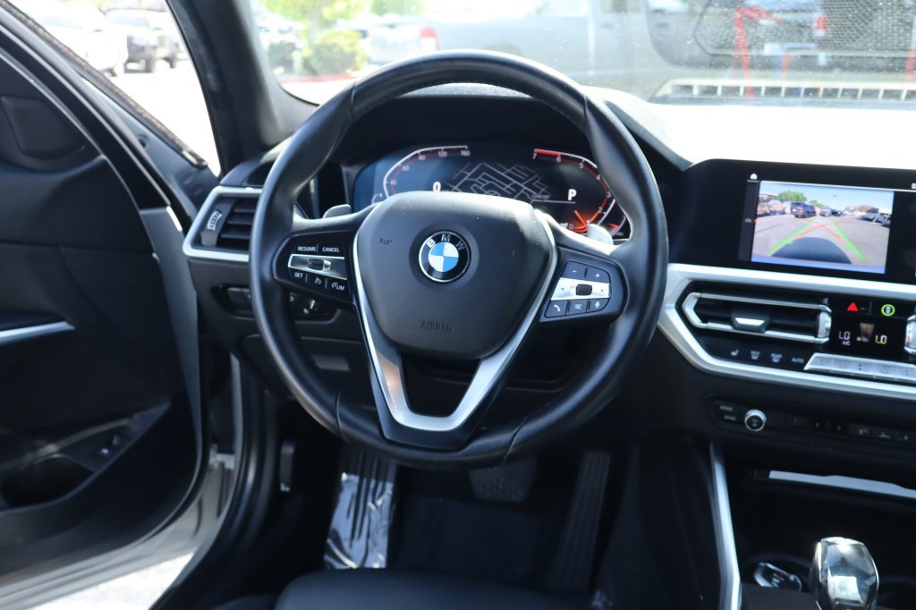 Used 2020 BMW 330i Sedan w/ Driving Assistance Package RWD image 29