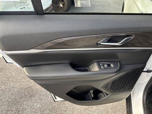 New 2025 Jeep Grand Cherokee Limited image 20