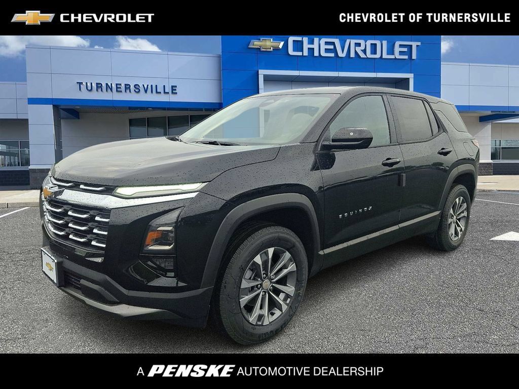 New 2027 Chevrolet Equinox LT w/ Convenience Package II FWD image 1