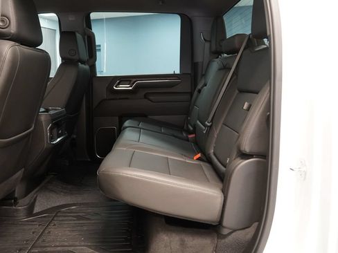 Used 2024 GMC Sierra 3500 SLT w/ SLT Convenience Package AWD/4WD image 27