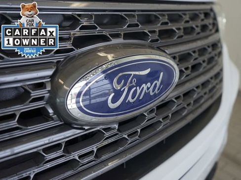 Used 2021 Ford Explorer XLT w/ Equipment Group 202A image 18