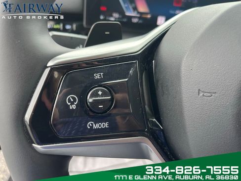 Used 2024 BMW 530i w/ Premium Package image 18