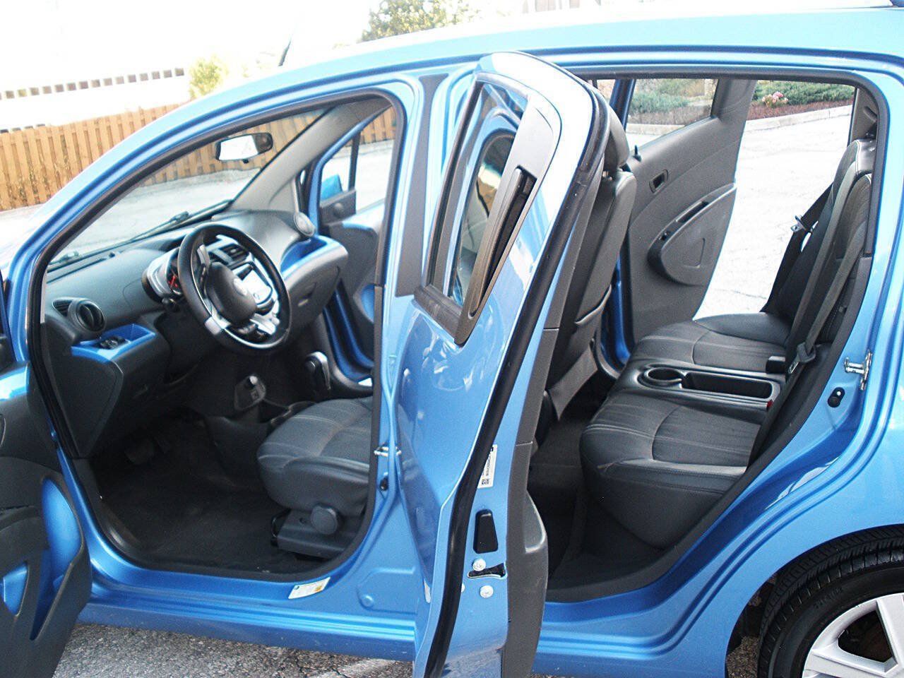 Used 2014 Chevrolet Spark LT FWD image 22