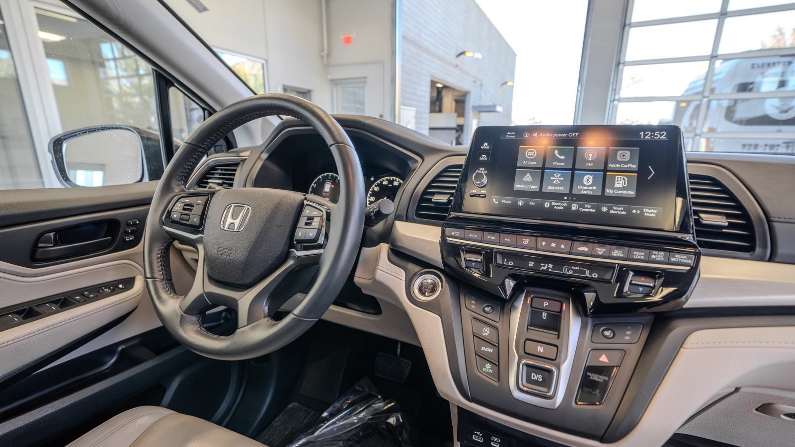 Used 2025 Honda Odyssey EX-L image 18