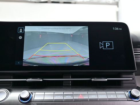 Used 2025 Hyundai Kona SEL AWD/4WD image 19