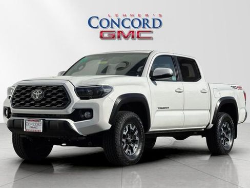 Used 2023 Toyota Tacoma TRD Off-Road image 8