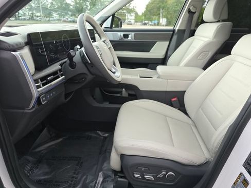 Used 2025 Hyundai Santa Fe Calligraphy AWD/4WD image 25