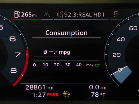 Used 2022 Audi Q3 2.0T Premium w/ Black Optic Sport Package image 32