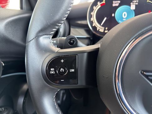 Used 2024 MINI Cooper S FWD image 30