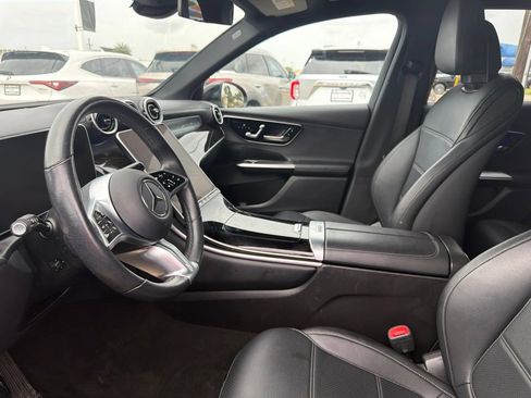 Used 2024 Mercedes-Benz GLC 300 image 8