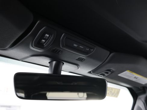Used 2022 Jeep Wrangler Unlimited Sahara AWD/4WD image 11