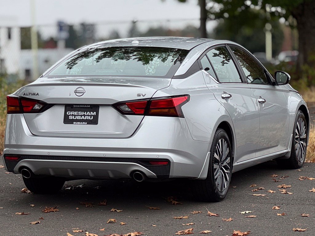 Used 2024 Nissan Altima 2.5 SV w/ SV Premium Package FWD image 7
