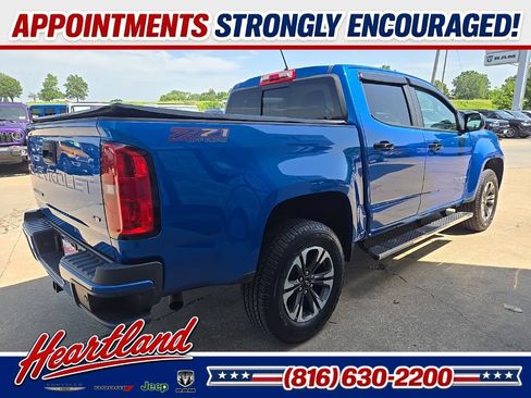 Used 2021 Chevrolet Colorado Z71 AWD/4WD image 12