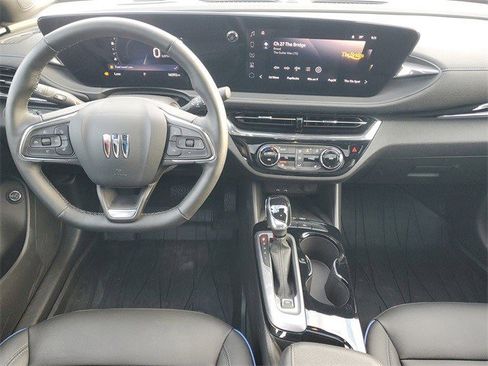 Used 2025 Buick Envista Sport Touring w/ Convenience I Package image 12