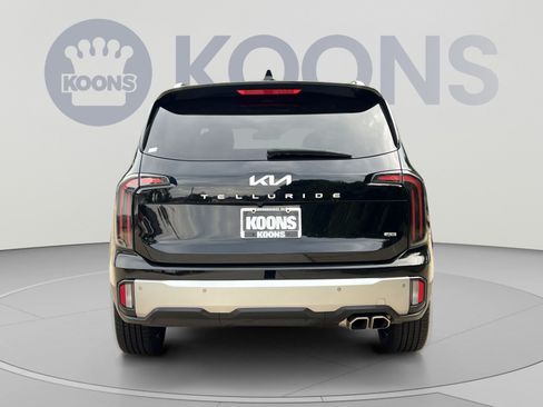 Used 2024 Kia Telluride EX w/ EX Captain's Chair Package AWD/4WD image 5