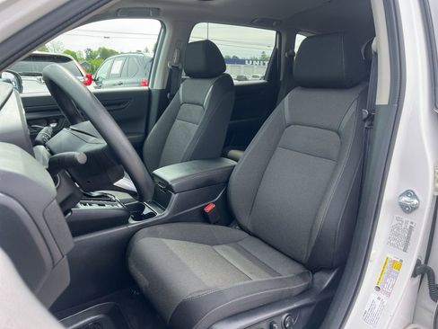 Used 2025 Honda CR-V EX image 18