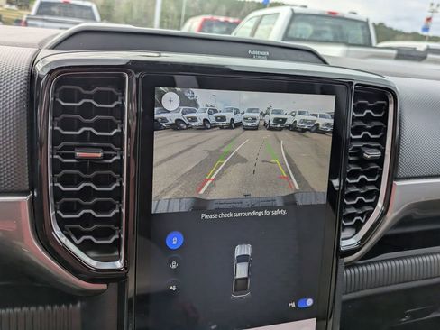 New 2025 Ford Ranger XLT w/ Equipment Group 301A High image 19