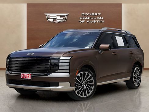 Used 2026 Hyundai Palisade Calligraphy FWD image 1