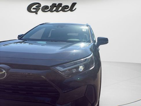 Used 2023 Toyota RAV4 XLE FWD image 9
