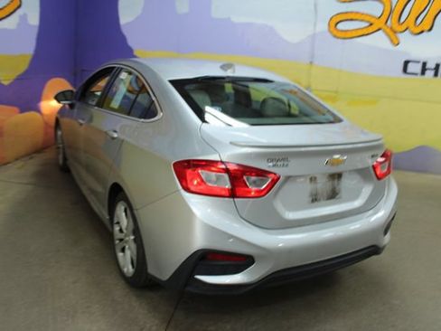 Used 2016 Chevrolet Cruze Premier w/ Premier True North Edition FWD image 6