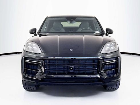 New 2026 Porsche Cayenne Turbo image 6