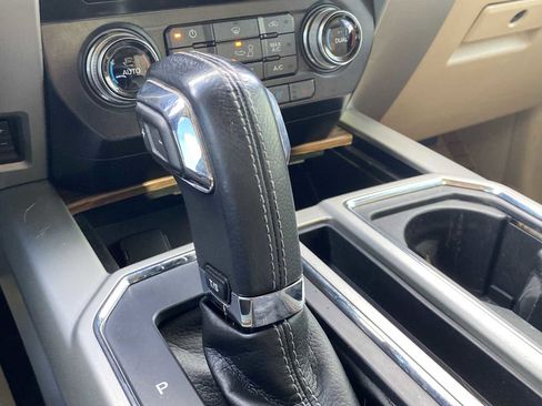 Used 2015 Ford F150 Lariat w/ Equipment Group 502A Luxury image 19