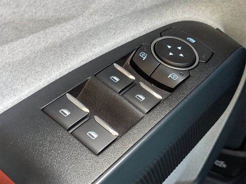 Used 2023 Ford Maverick XLT image 26