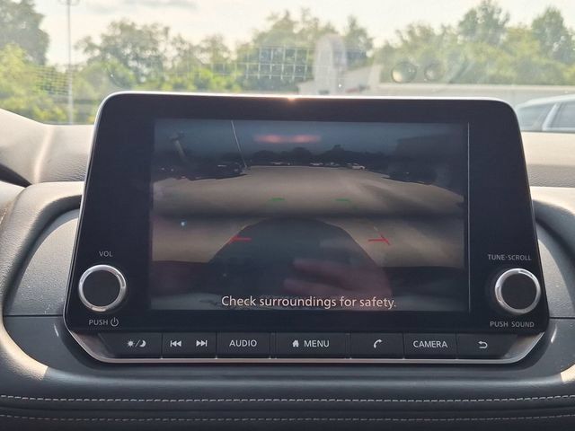 Used 2025 Nissan Rogue SV FWD image 23