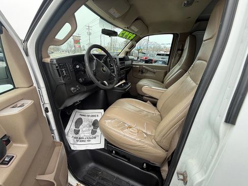 Used 2016 Chevrolet Express 2500 Extended image 12