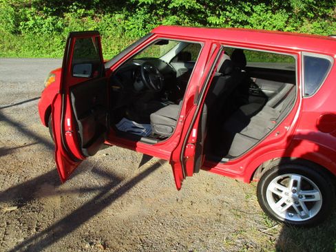 Used 2010 Kia Soul + w/ Audio Pkg FWD image 12