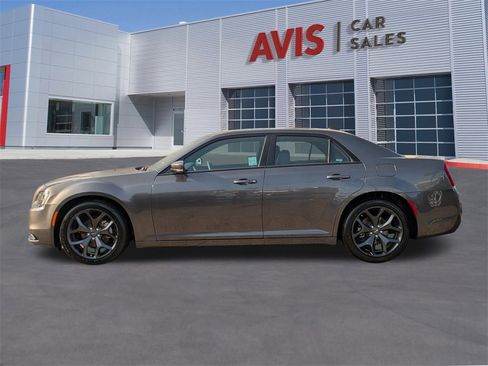 Used 2023 Chrysler 300 S image 10