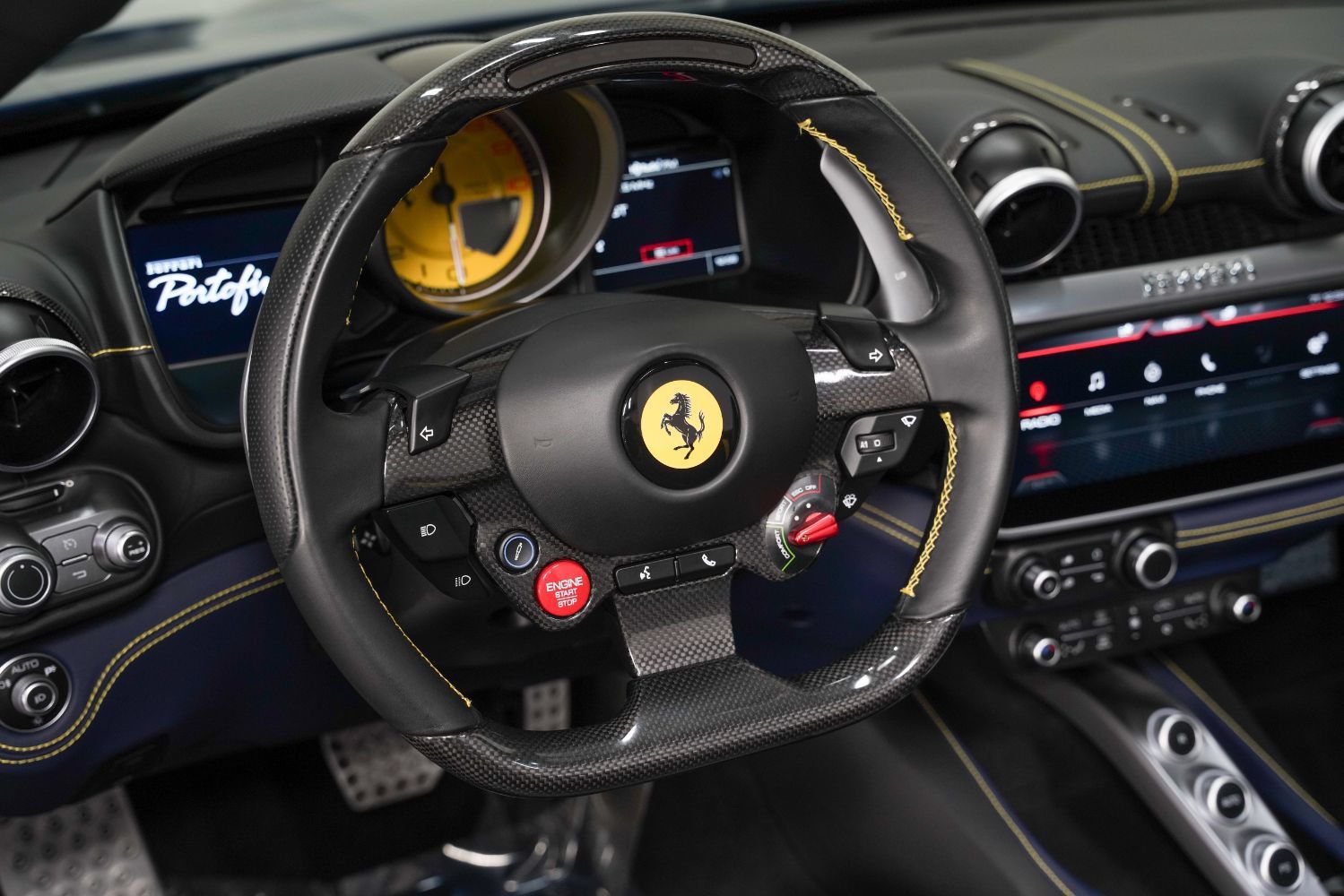 Used 2019 Ferrari Portofino RWD image 40