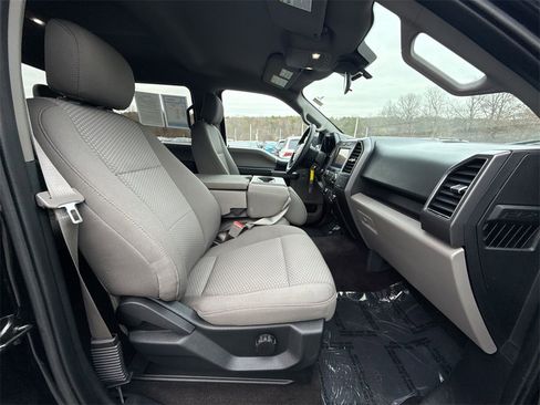 Used 2020 Ford F150 XLT image 24