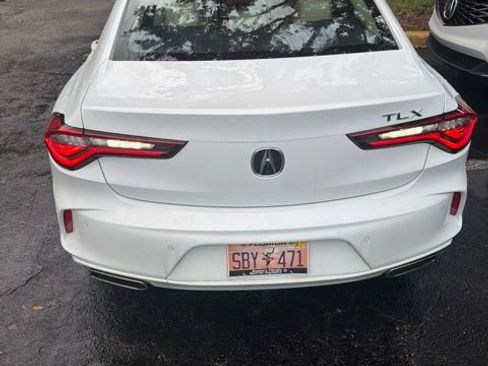 Used 2023 Acura TLX w/ Technology Package FWD image 9