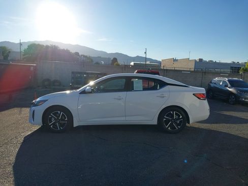 Used 2024 Nissan Sentra SV w/ All-Weather Package FWD image 4