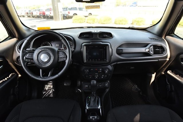 Used 2022 Jeep Renegade Altitude w/ Convenience Group AWD/4WD image 7