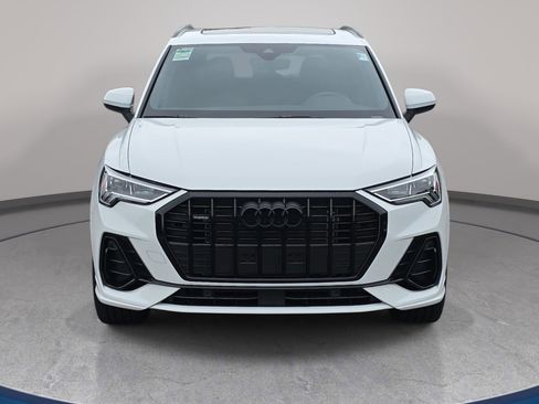 Used 2025 Audi Q3 2.0T Premium w/ Convenience Package AWD/4WD image 2