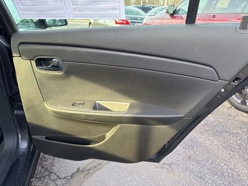 Used 2011 Chevrolet Malibu LTZ image 22