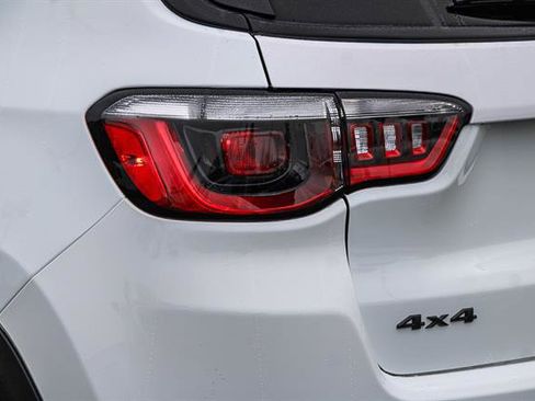 New 2026 Jeep Compass Latitude image 11