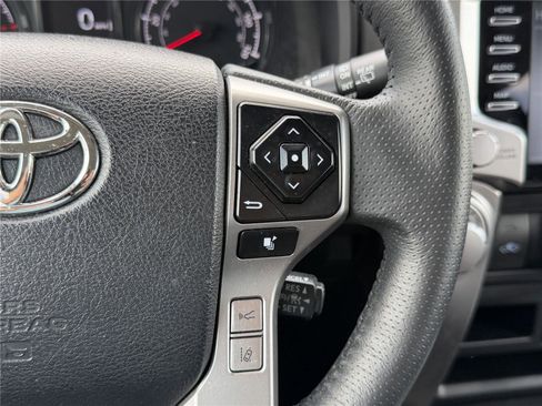 Used 2024 Toyota 4Runner SR5 AWD/4WD image 19