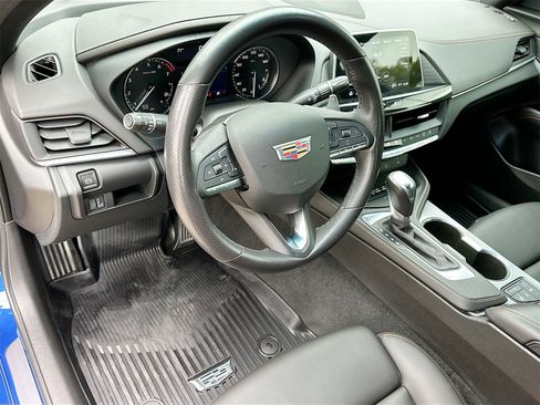 Used 2023 Cadillac CT4 Sport image 9