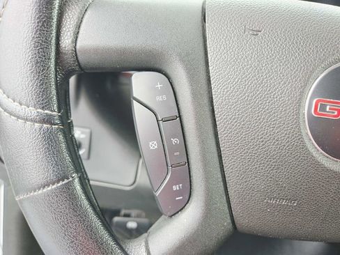 Used 2021 GMC Savana 2500 w/ Driver Convenience Package image 20