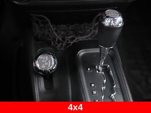 Used 2016 Jeep Wrangler Sahara AWD/4WD image 5