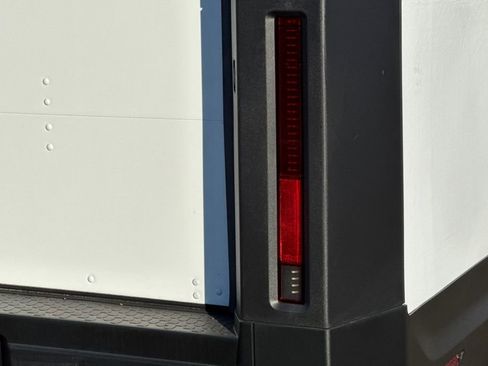 Used 2023 Chevrolet Brightdrop 600 w/ Active Safety Package 2 image 32