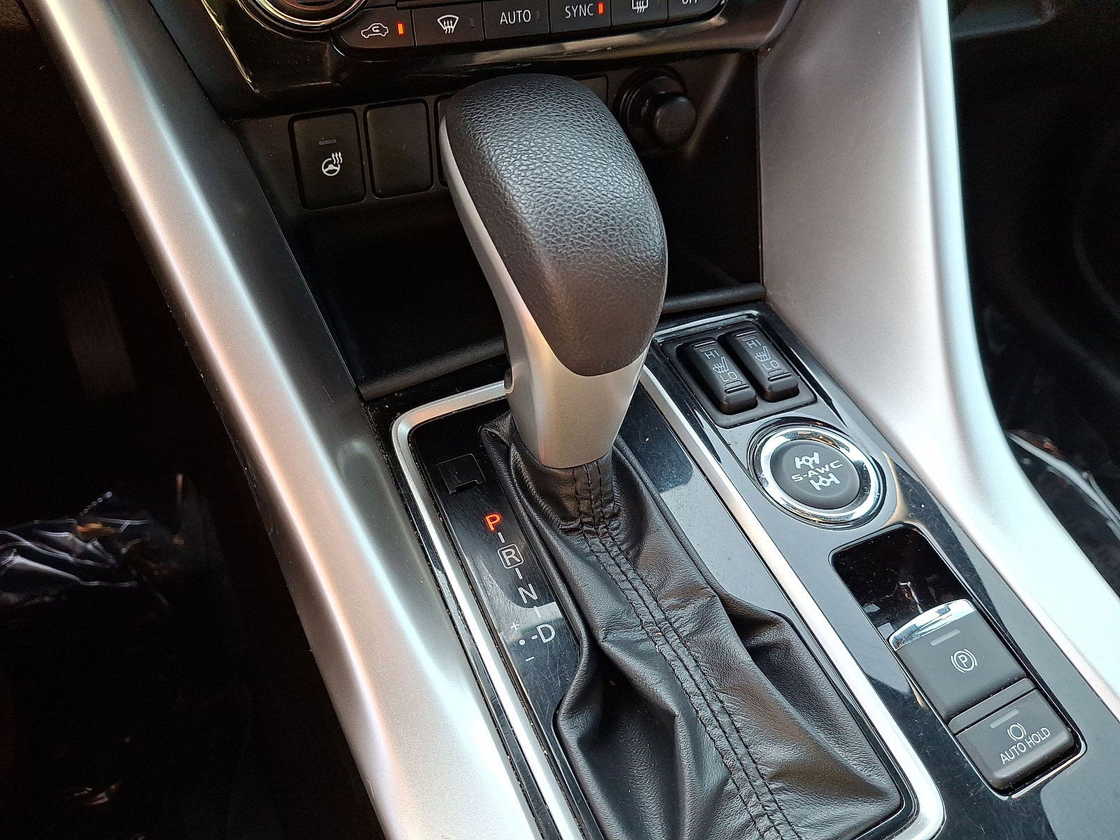Used 2023 Mitsubishi Eclipse Cross SEL AWD/4WD image 12