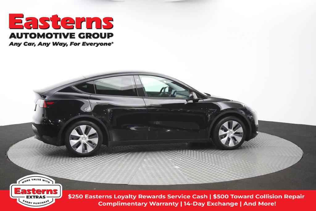 Used 2021 Tesla Model Y Long Range AWD/4WD image 41