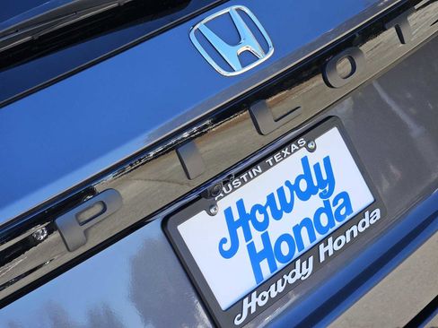 Certified 2023 Honda Pilot EX-L image 10