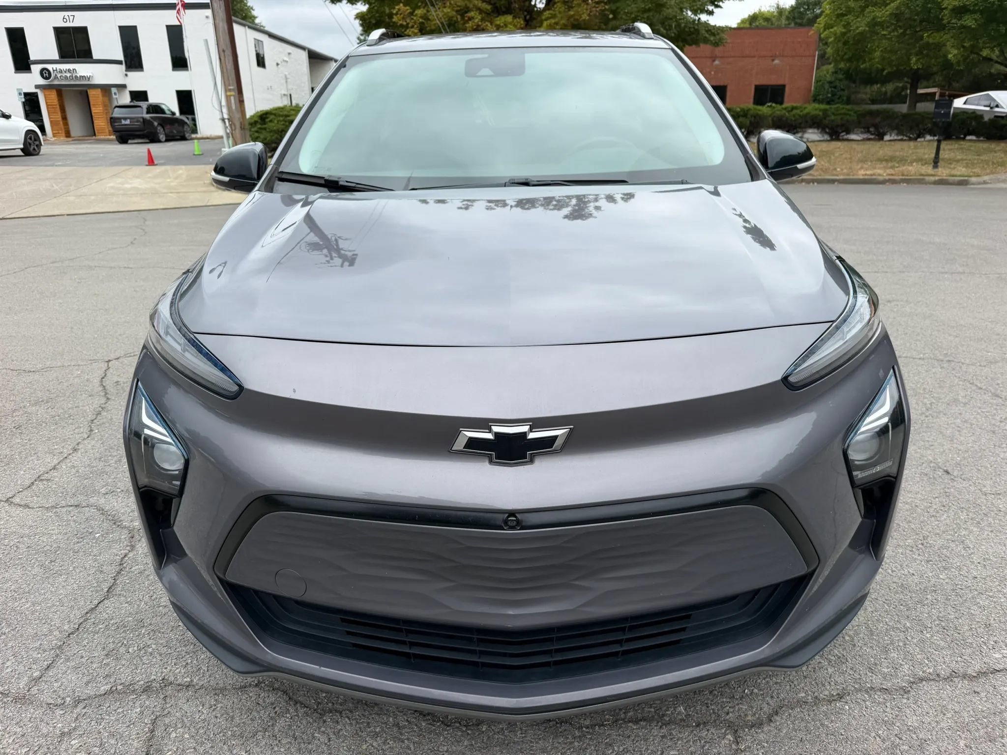 Used 2022 Chevrolet Bolt EUV Premier w/ Sun & Sound Package FWD image 10